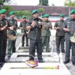 Kodim Blitar Ziarah di TMP Peringati Hari Juang Kartika