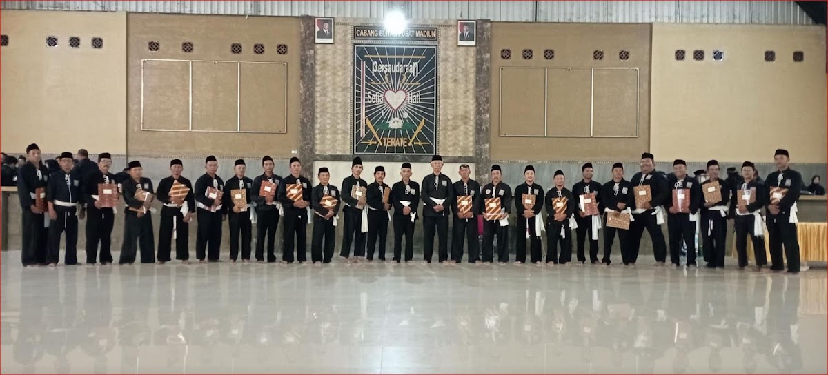 Penyerahan SK Ranting dan Komisariat PSHT Se-Cabang Blitar Masa Bhakti 2026-2029