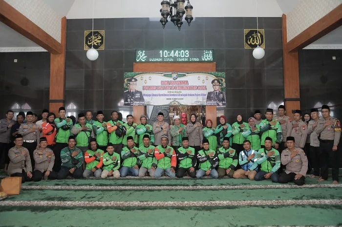 Perkuat Kamtibmas, Polres Blitar Doa Bersama Komunitas Ojek Online
