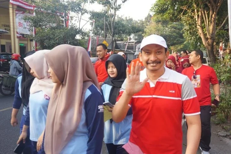 PA Blitar Gelar Fun Walk Meriah, Sambut HUT RI dan MA ke-81